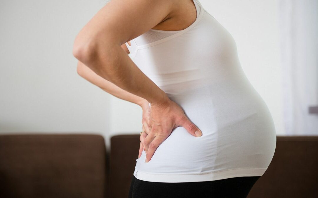 pregnant woman having back pain